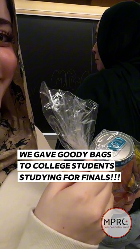 Giving Goody Bags to College Students Studying for Finals!