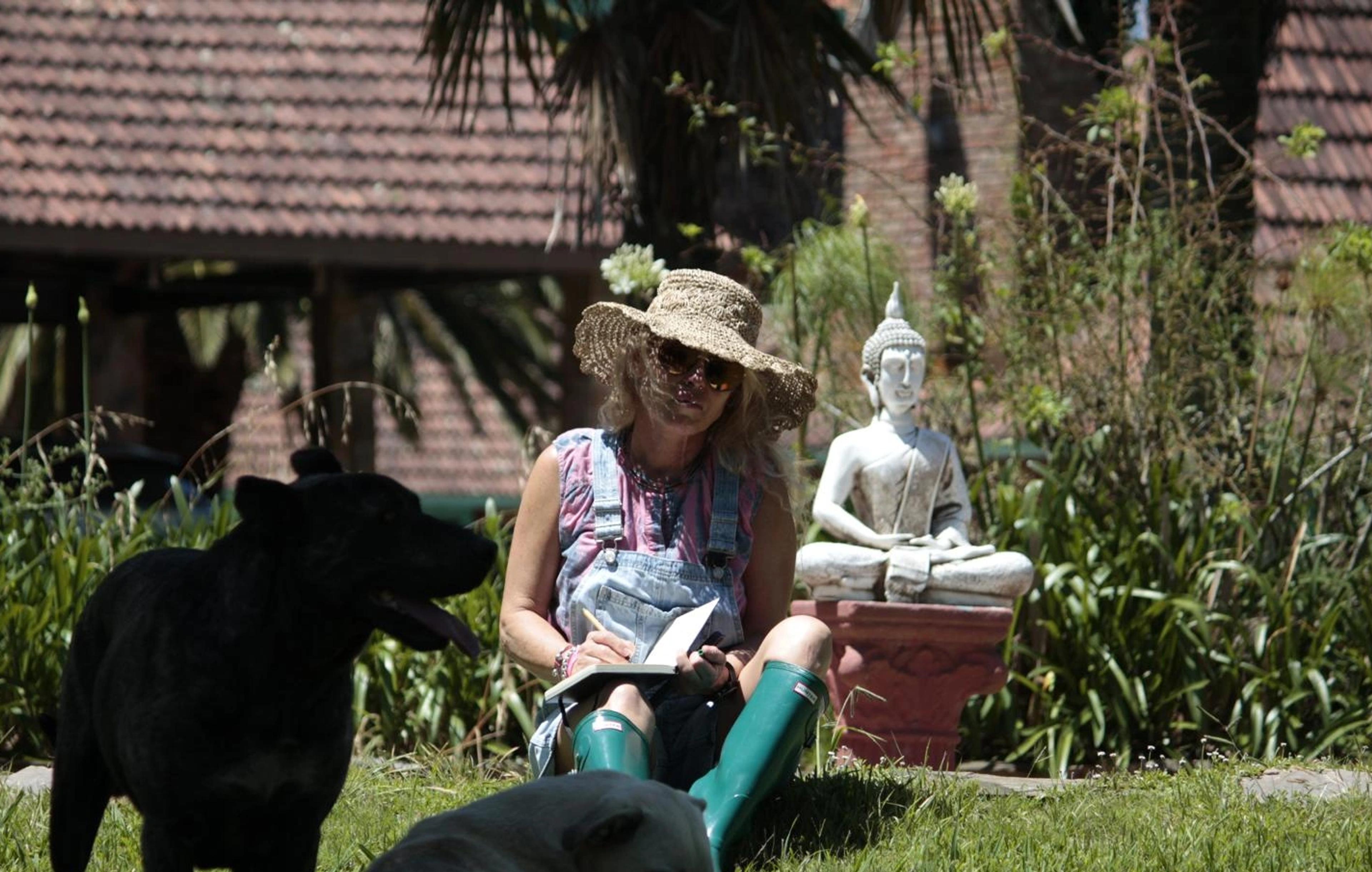 Erika  secondary image