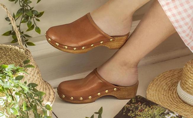 Clogs