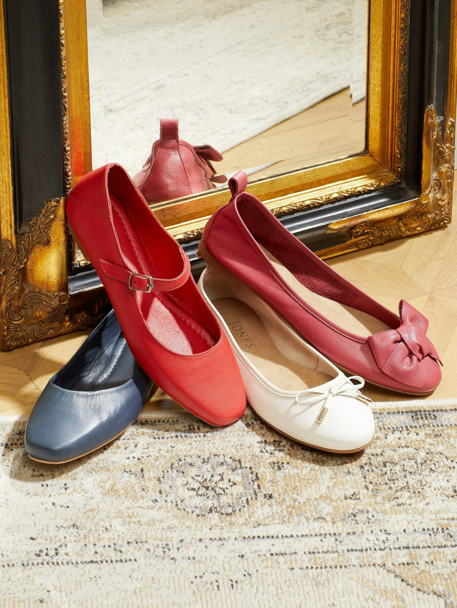 How to Style Mary Jane Ballet Flats: Chic Looks for Every Occasion