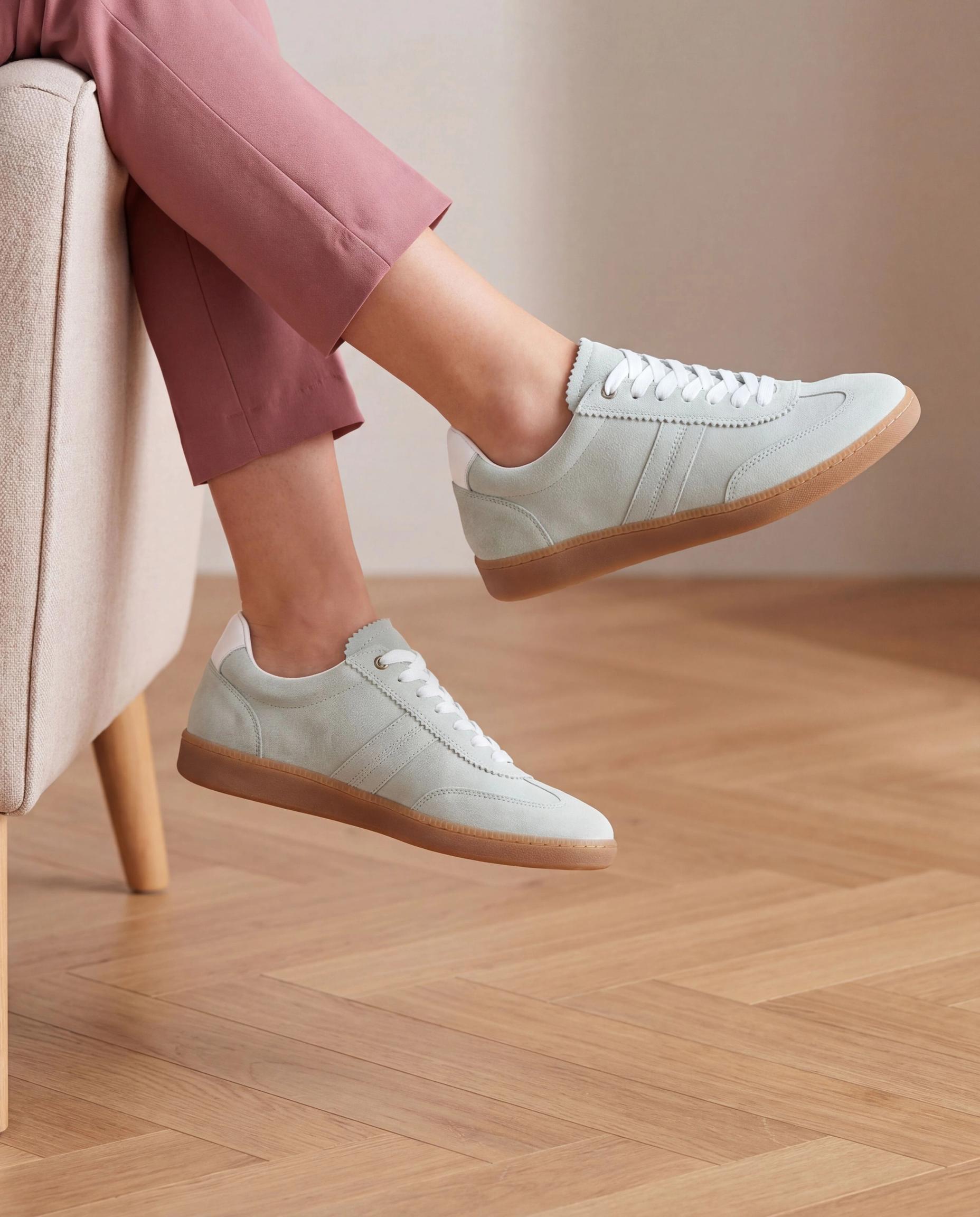 Trainers - Everyday Elevated