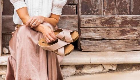 Our pink BAIZH37001 sandals