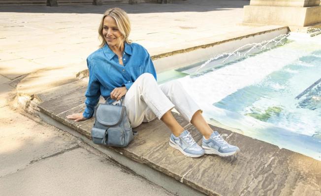 Trainers with Backpack