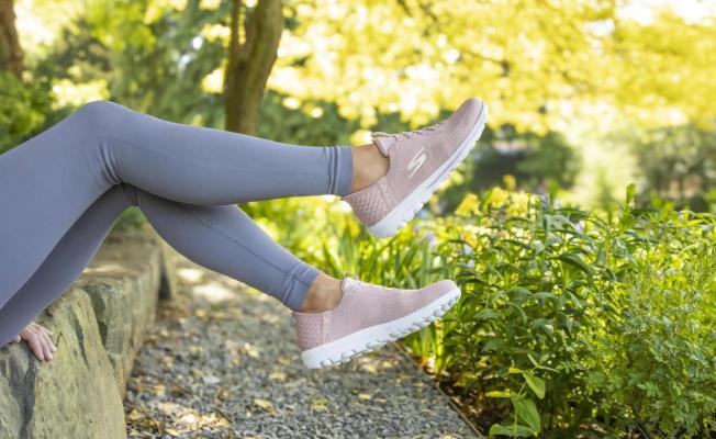 Pink Skechers