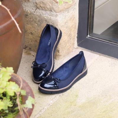 Women's Shoes - undefined