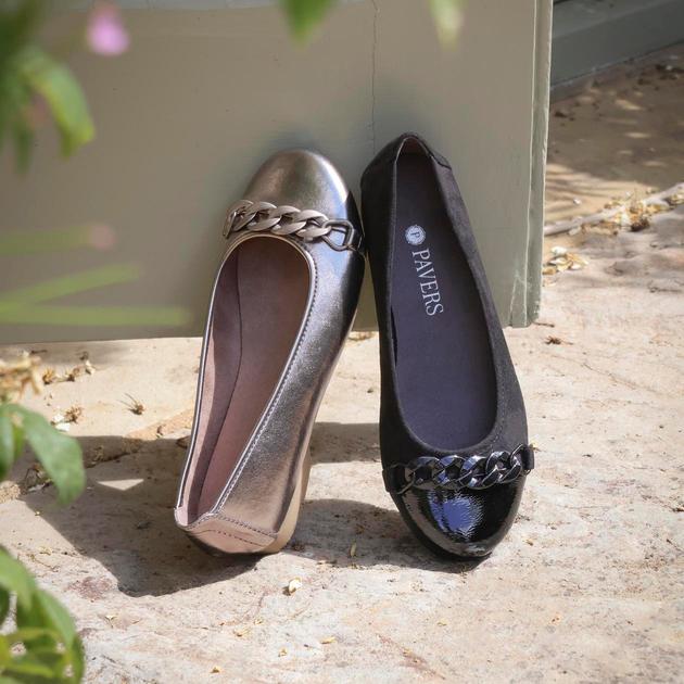 ballet flats
