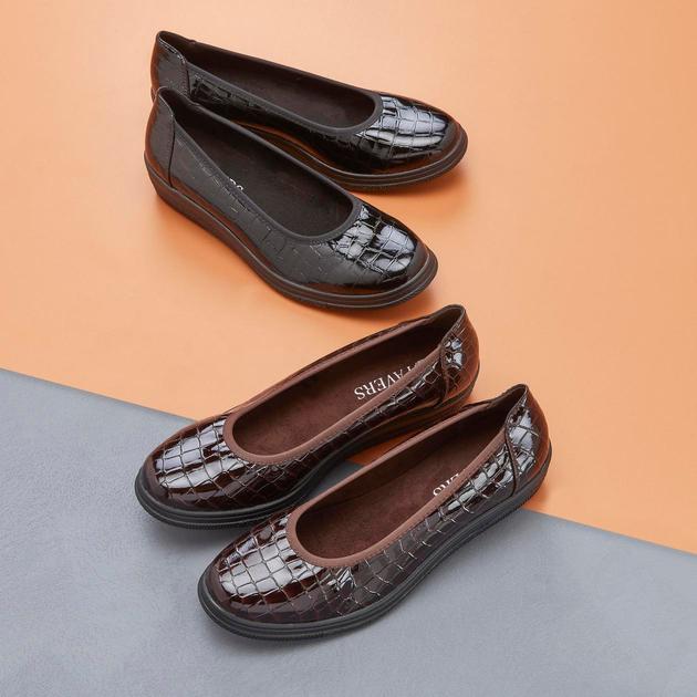 https://www.pavers.co.uk/products/patent-ballet-pumps-wbins38057-324-148?variant=40672450379861