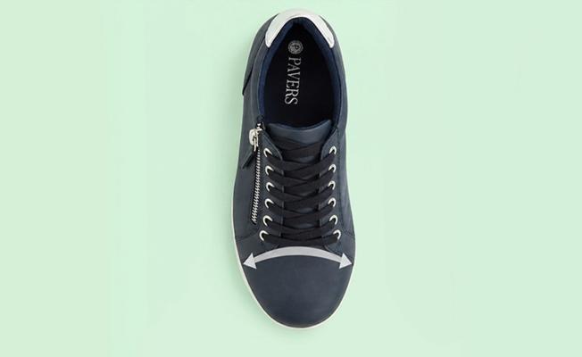 Wide Fit Trainer