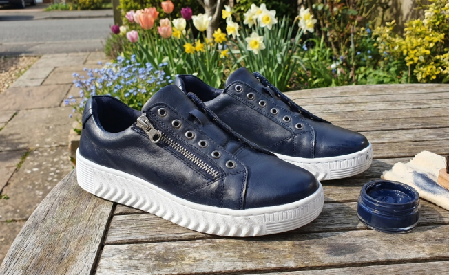 Trainers absorbing polish
