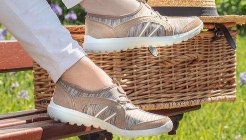 memory foam trainers