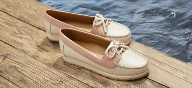 /collections/boat-shoes-womens
