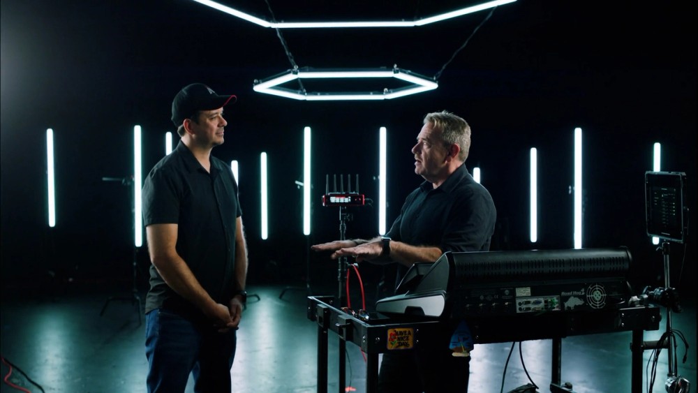 David discussing with Ben about the features of Sidus Four