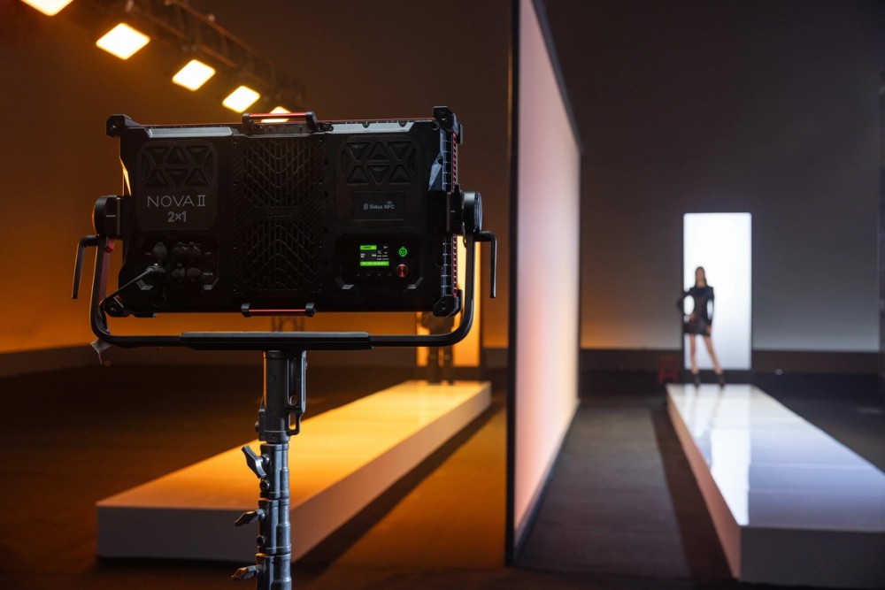 Aputure NOVA II