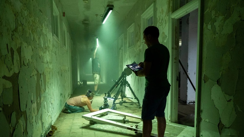 Crew light the hallway with INFINIBARs controlled with Sidus Link Pro