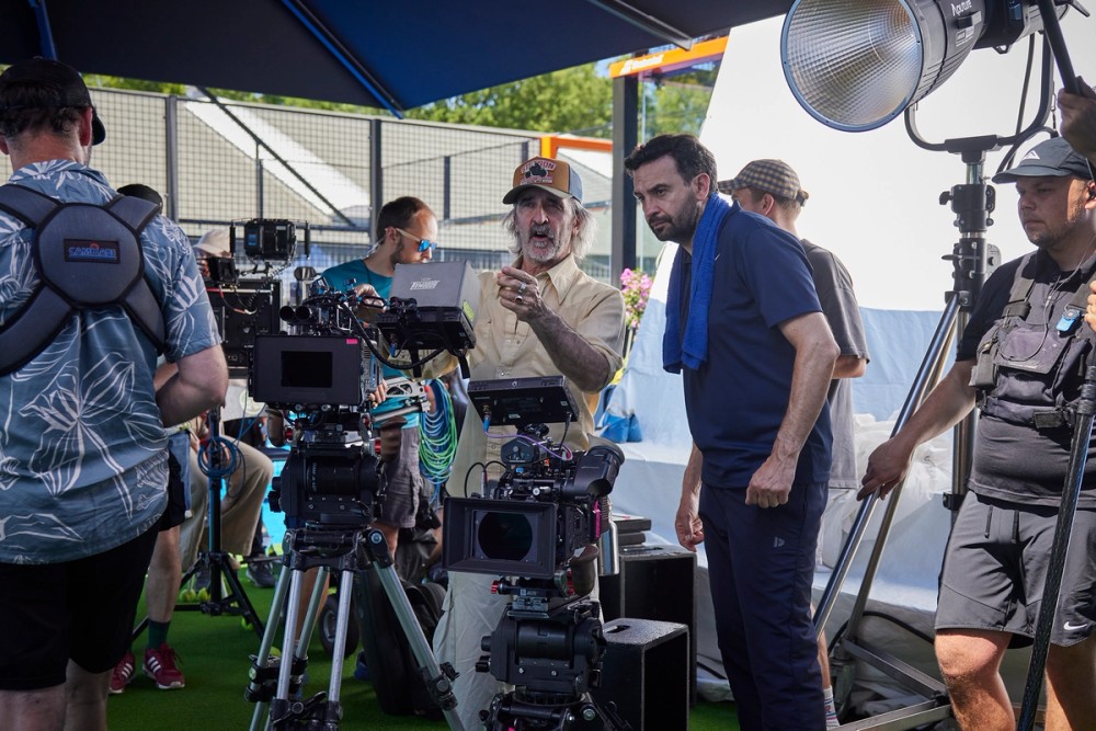 DP Guido van Gennep (with hat) talking to Jeroen Spitzenberger (Mike) next to the Aputure XT26 in action with a narrow reflector