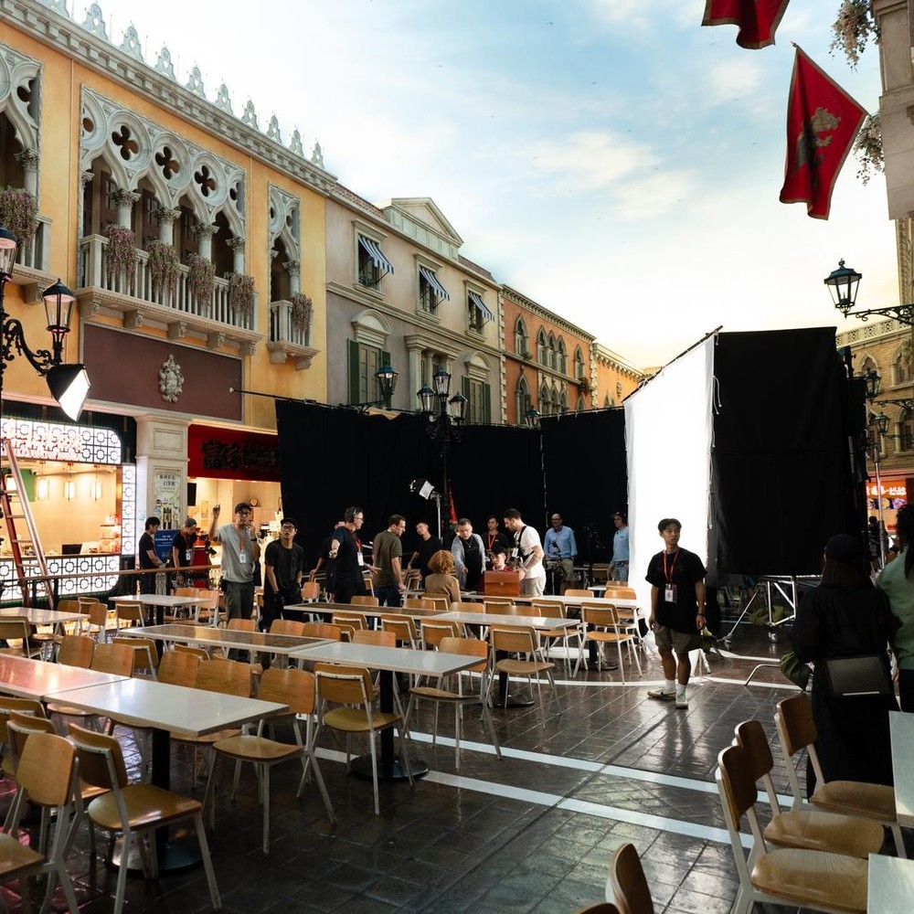 Crew light the food court