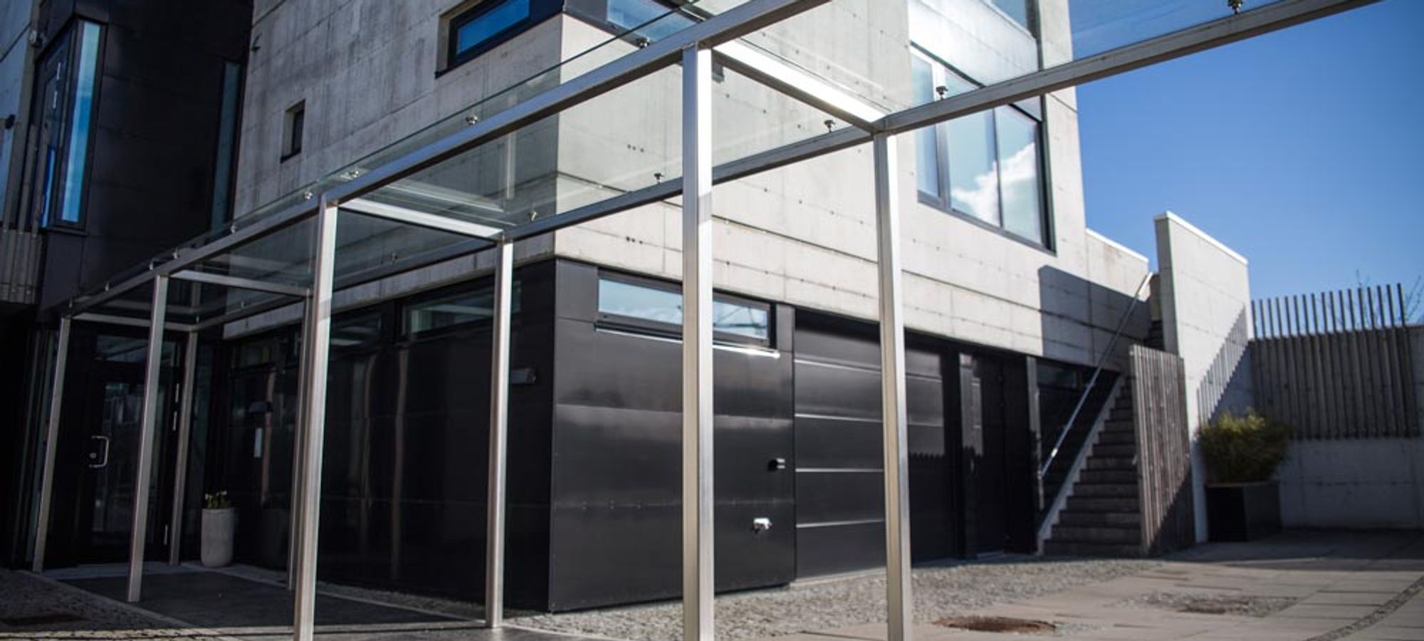 Glasstak inngangsparti
