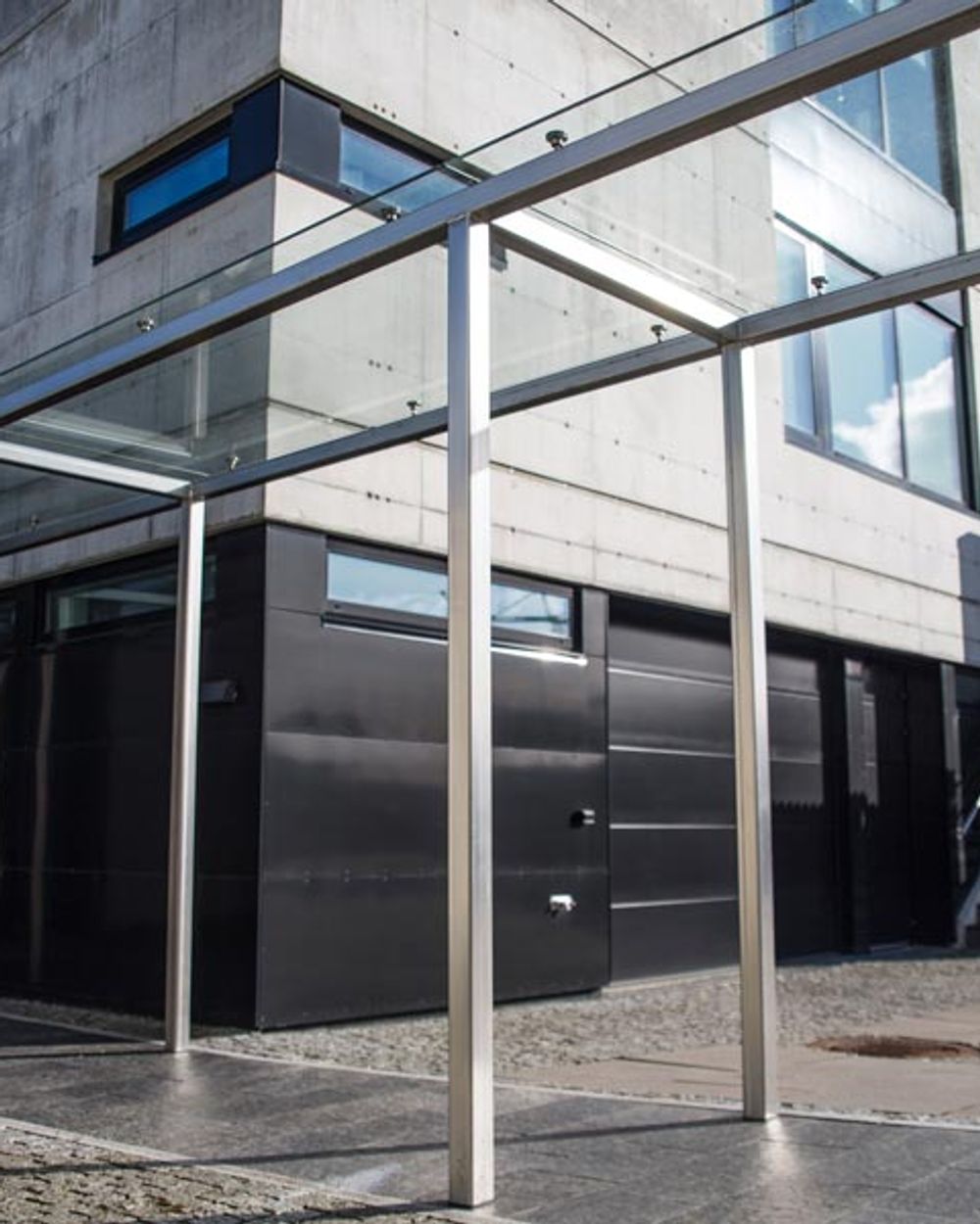 Glasstak inngangsparti