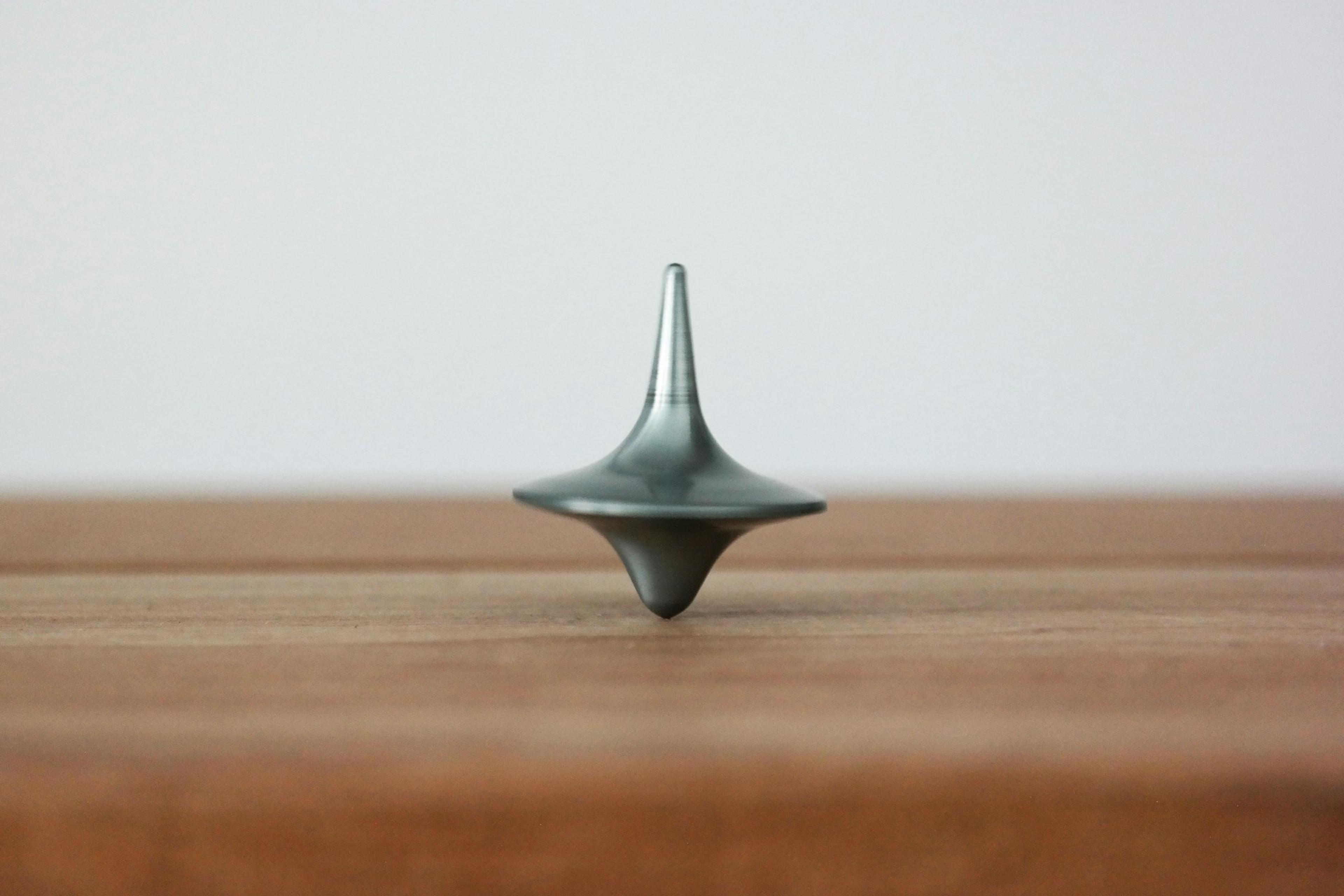 Spinning top balanced