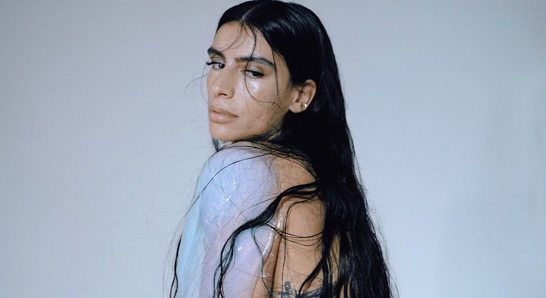 Sevdaliza’s "Raving Dahlia" at times falters, at times astonishes