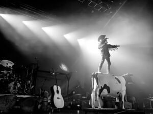 Oliver Tree lights up the House of Blues with his chaotic, unique energy