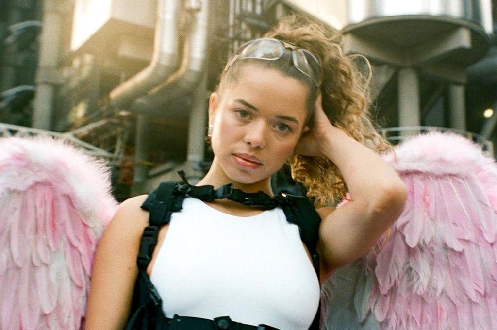 Nilüfer Yanya’s second album "PAINLESS" hides its charms