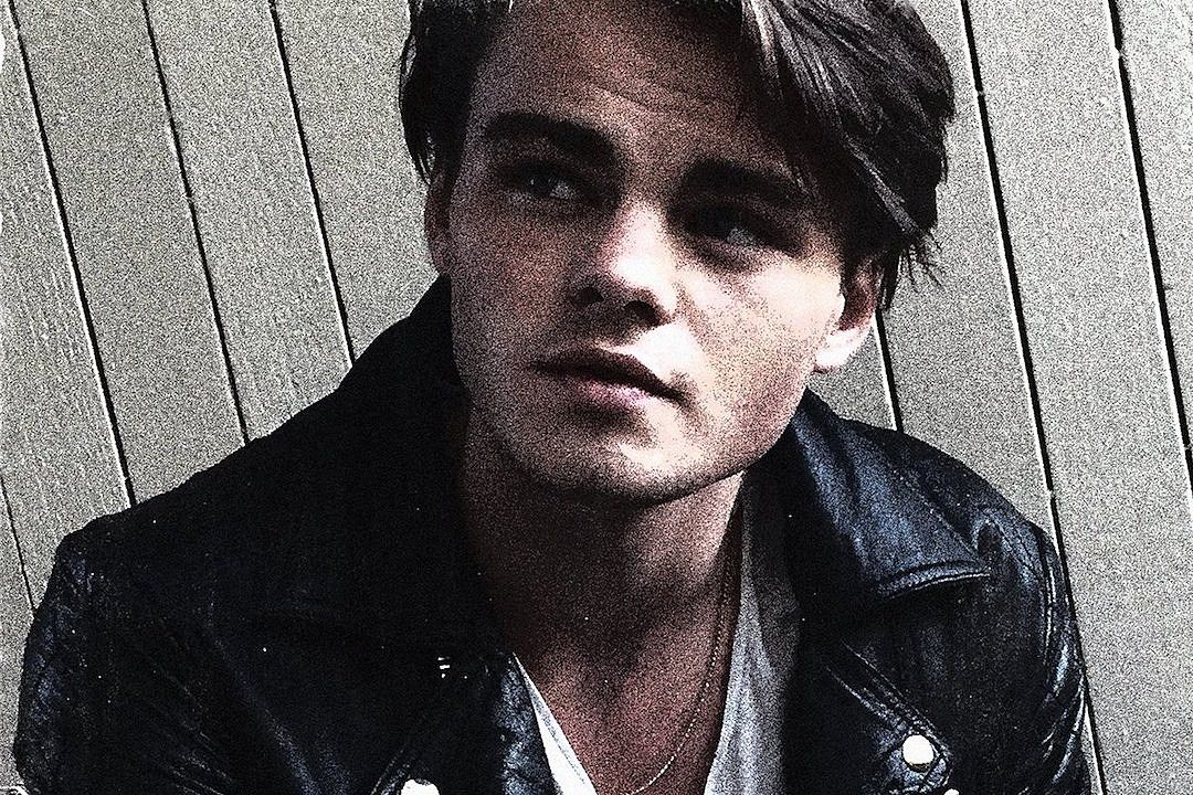 J.I.D fails to deliver with ‘DiCaprio 2’