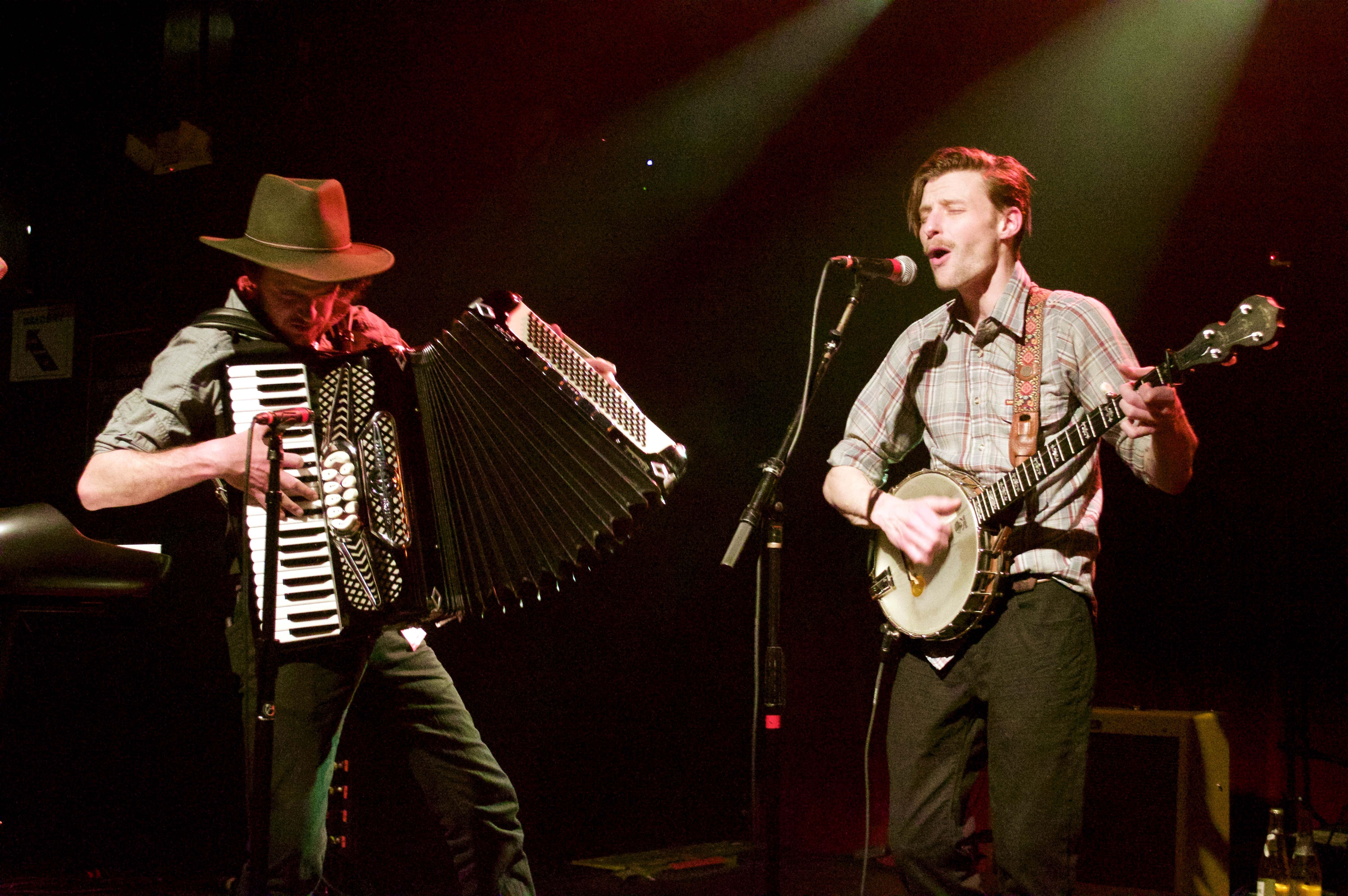 The Ghost of Paul Revere takes a sold-out crowd on a trip to Maine