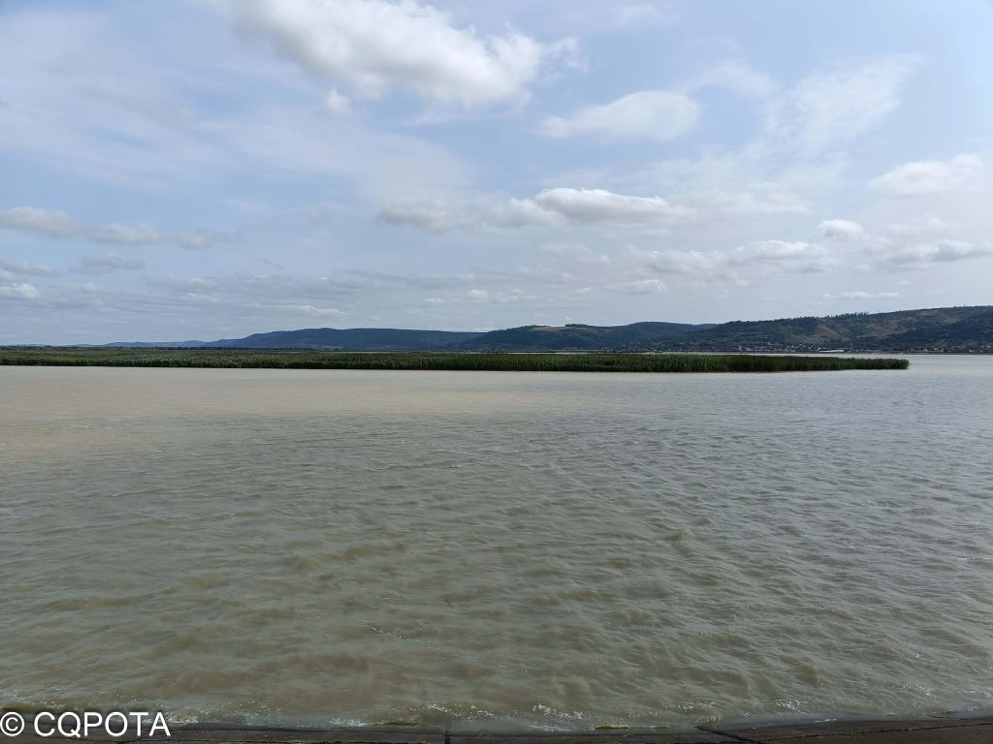 Galbeni Lake