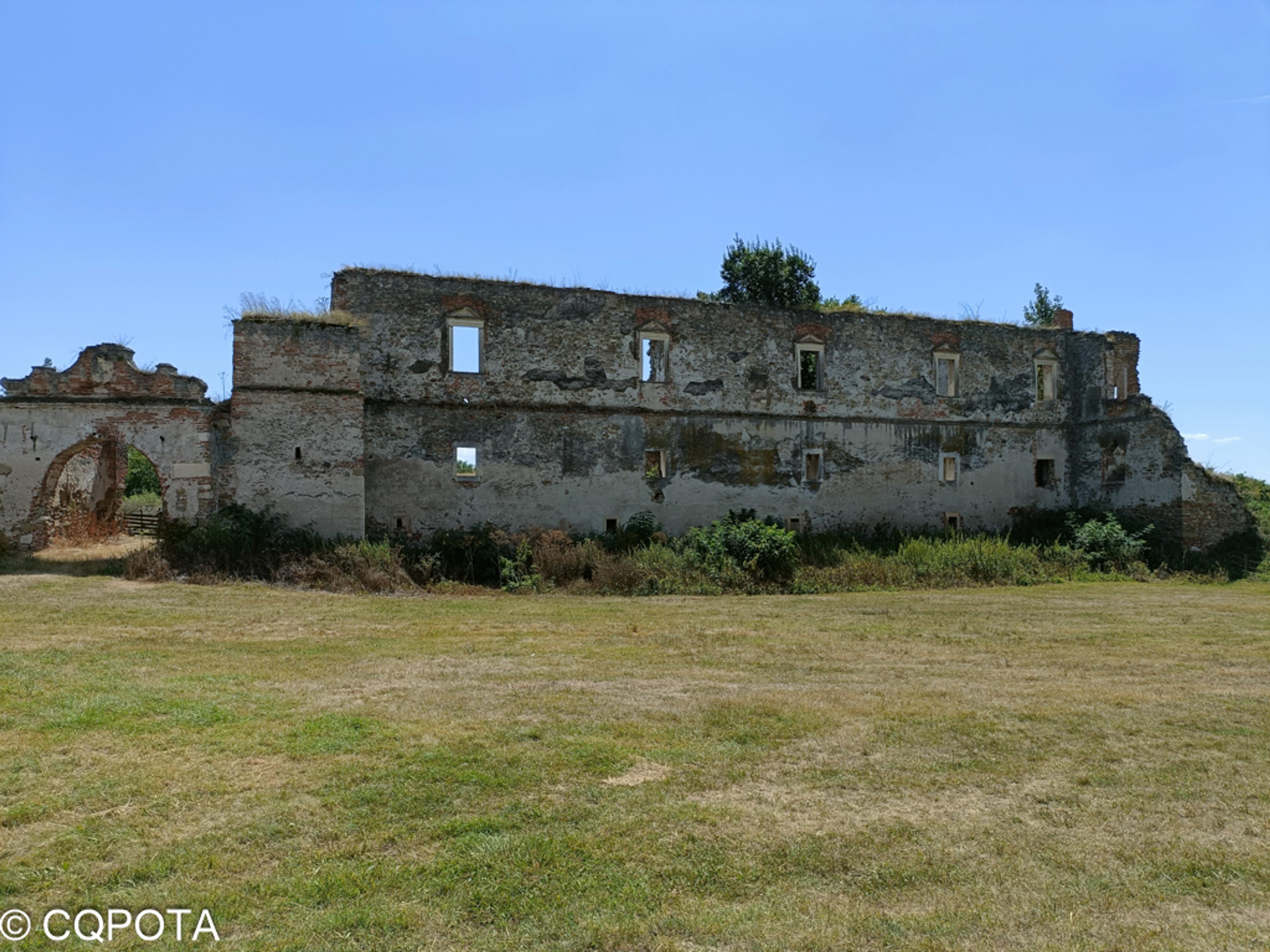 Ruinele Castelului Martinuzzi