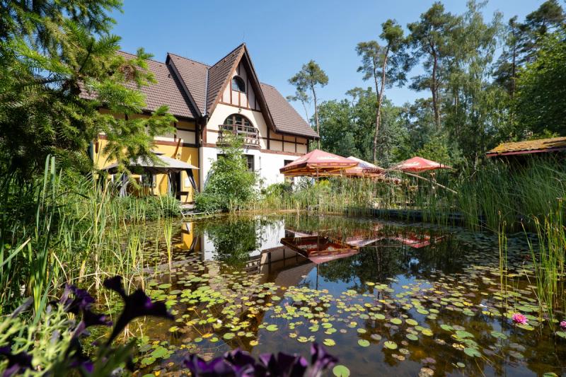 Prodej penzionu, 214 m2 zastavěná plocha, pozemek 4168 m2, Kersko
