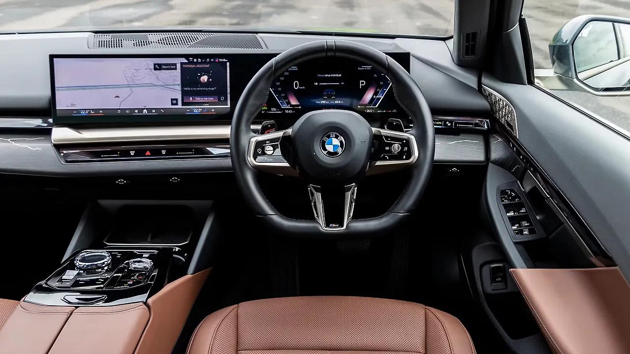 BMW 5 Series — image 5