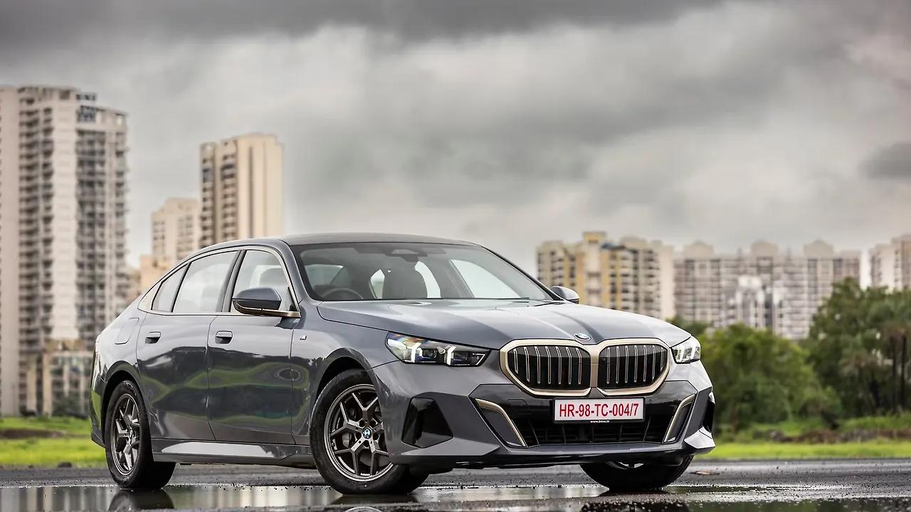BMW 5 Series — image 2