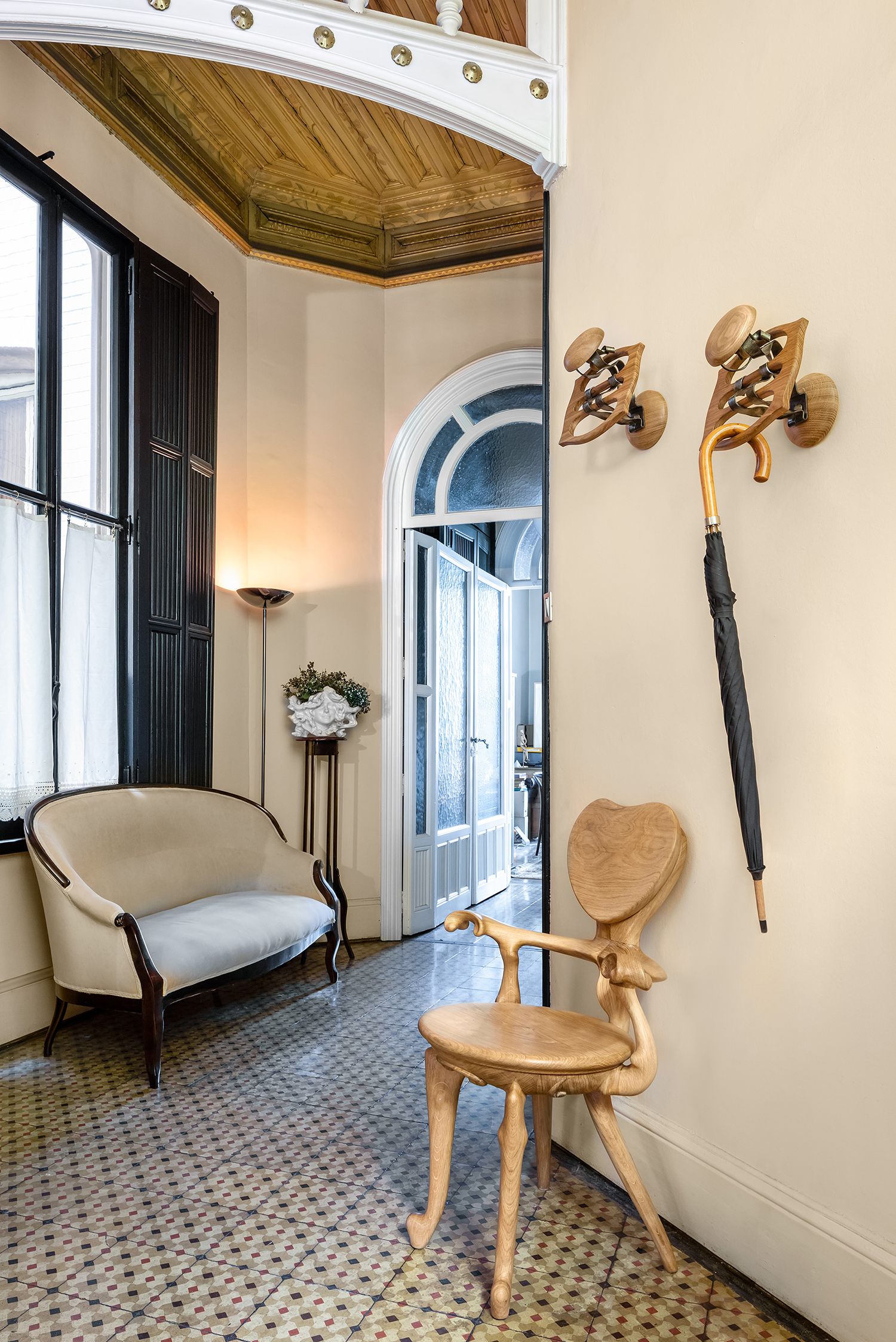 BD | Products | Calvet Hanger by Antoni Gaudí