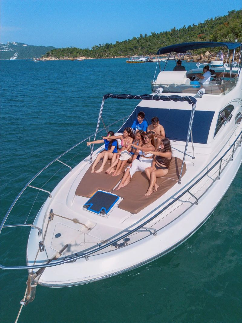 Yate Ferretti 48FT