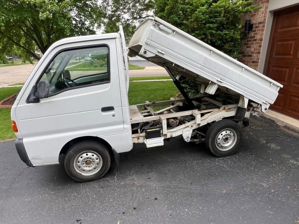 1996 Suzuki Dump truck