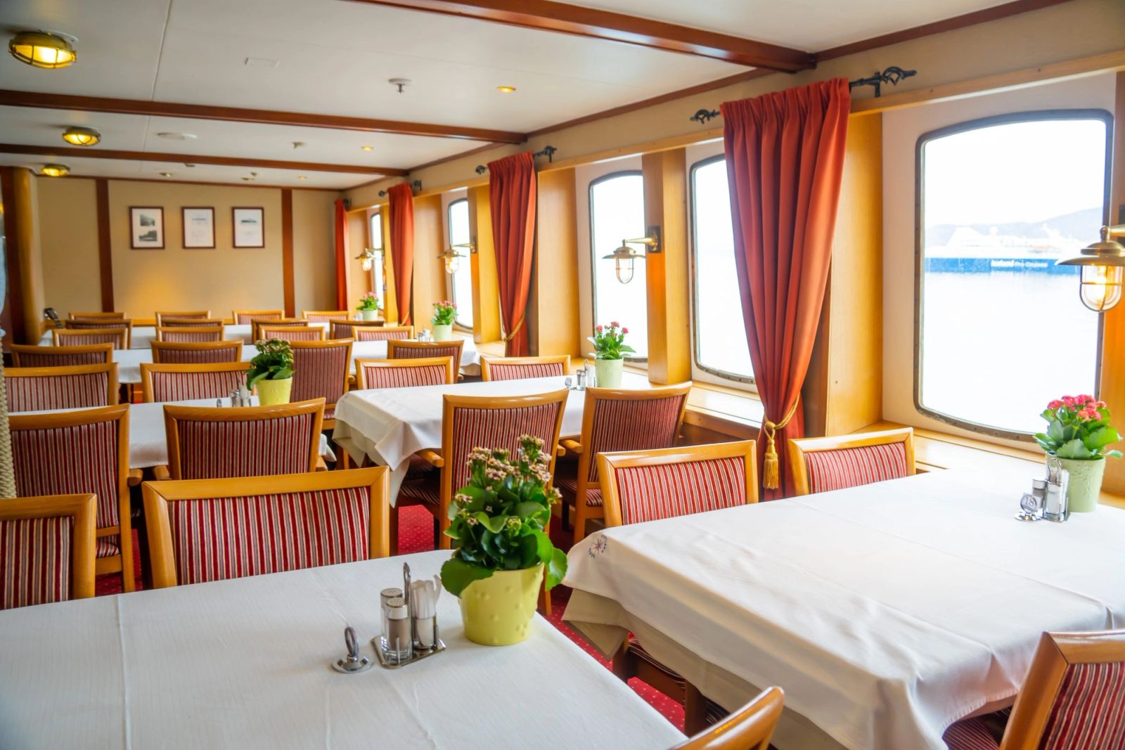 The cafe on the salon deck