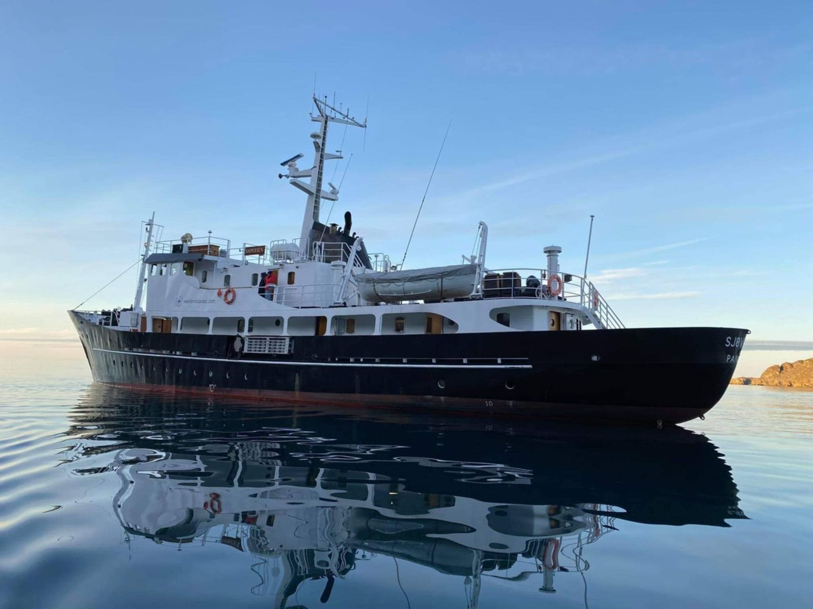 M/S Sjøveien at anchor in calm water