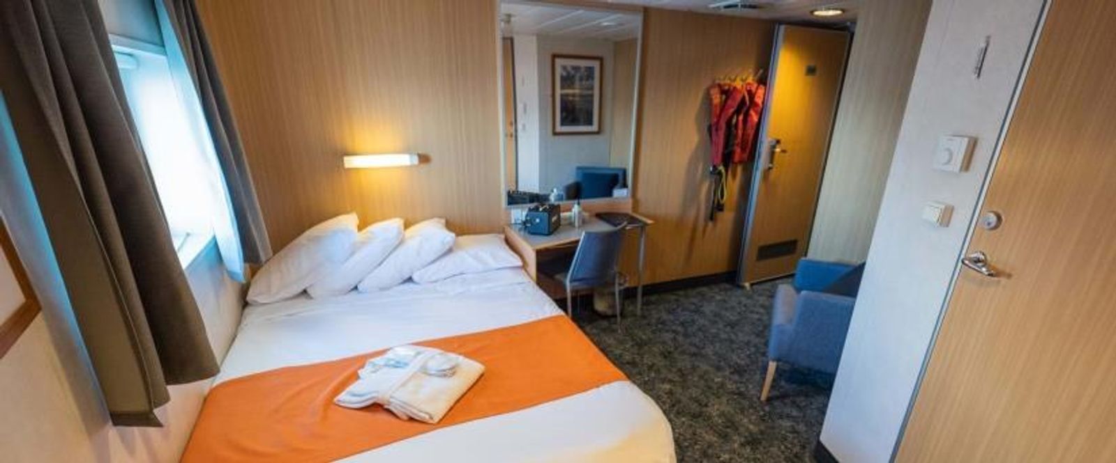 Double cabin aboard M/S Quest