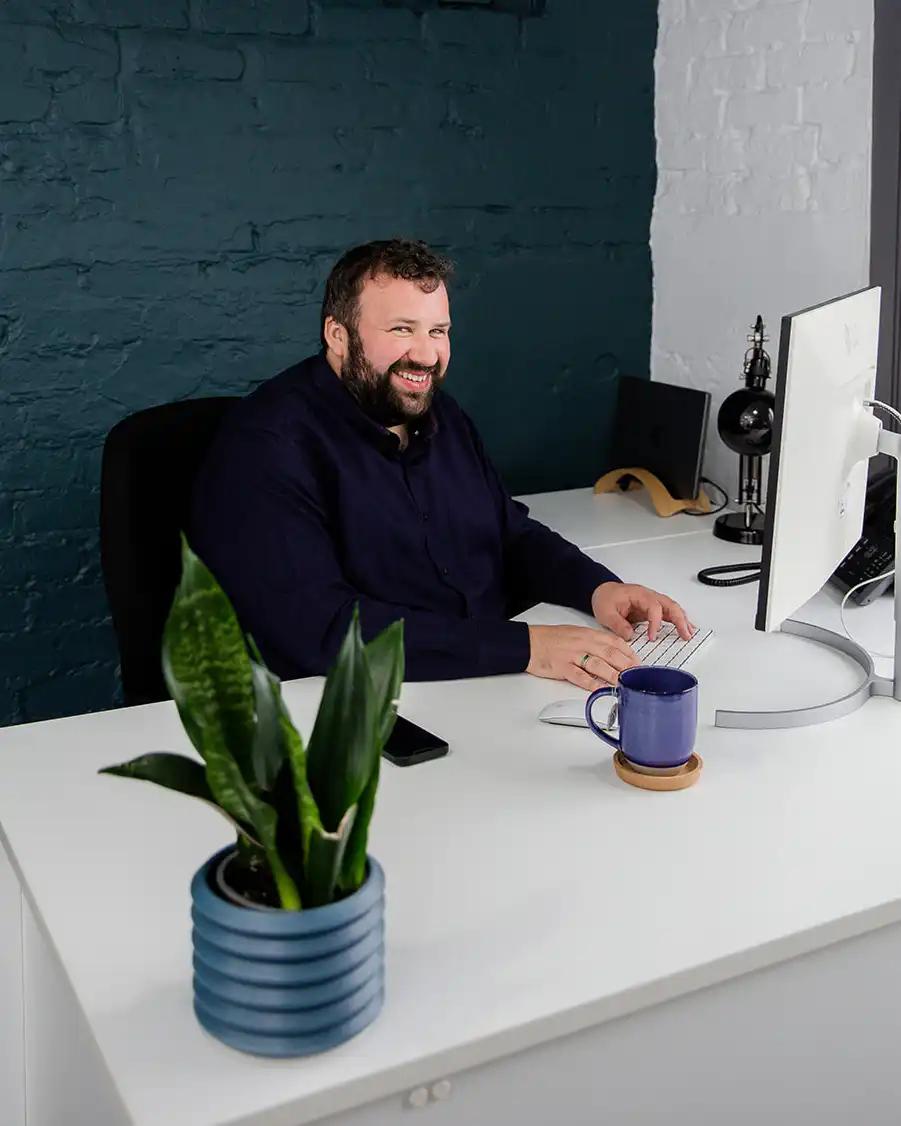 Dave, Managing Director