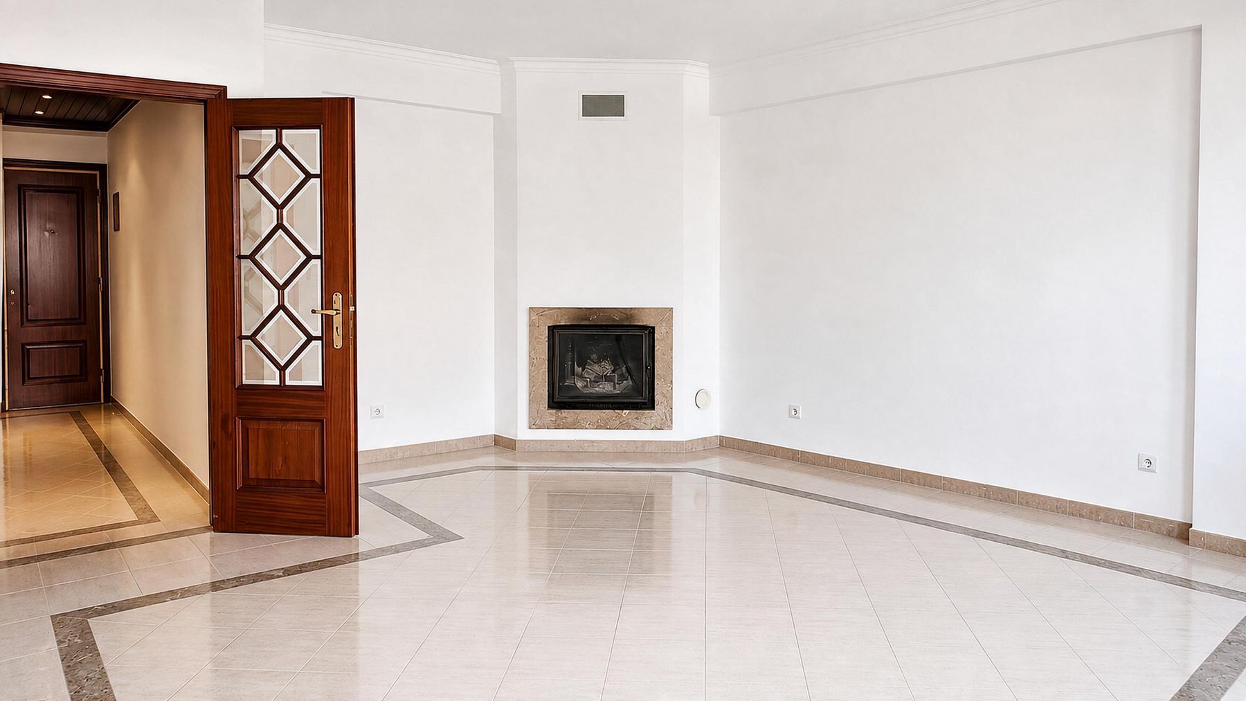 Three-Bedroom Apartment for Sale in Prior Velho, Loures — Parking and River View — 2