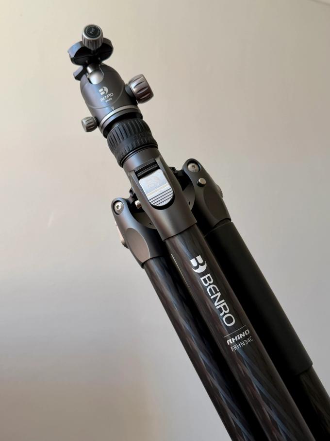Benro Rhino Carbon Fibre Tripod (FRHN34C) — the kit itself