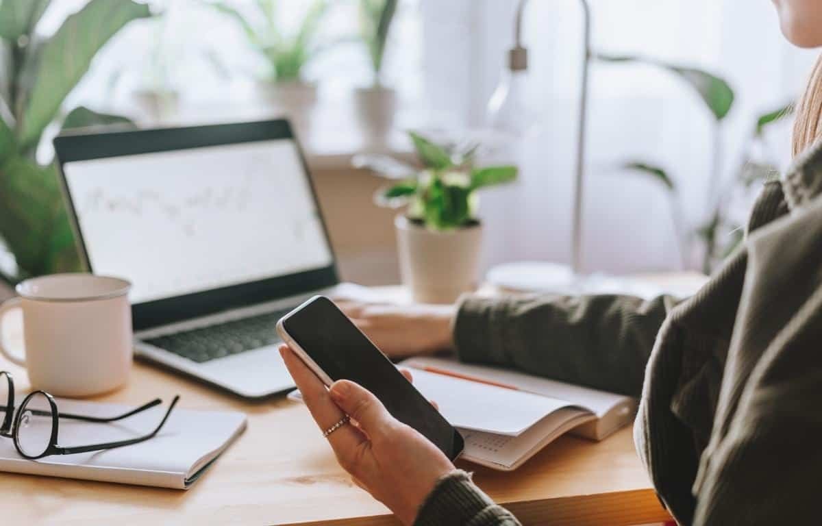 How to Make $2,000 Fast (18 Ideas for Anyone)