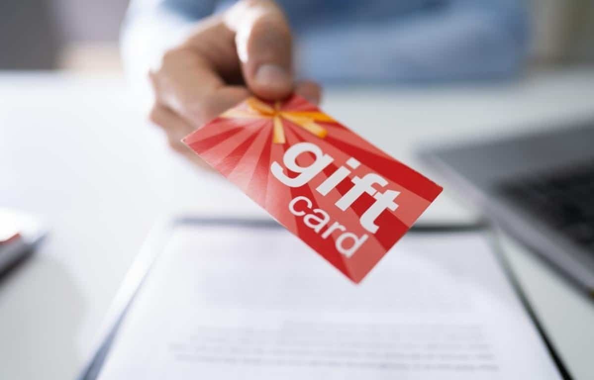 10+ Best Places Where to Sell Gift Cards for Cash
