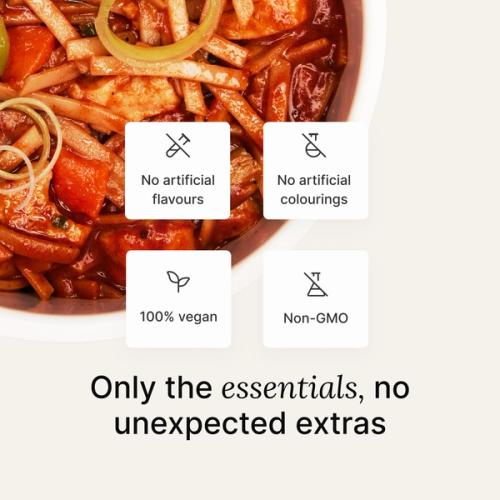 Close-up on Huel spicy korean BBQ noodle pot with callouts explaining nutritional benefits 