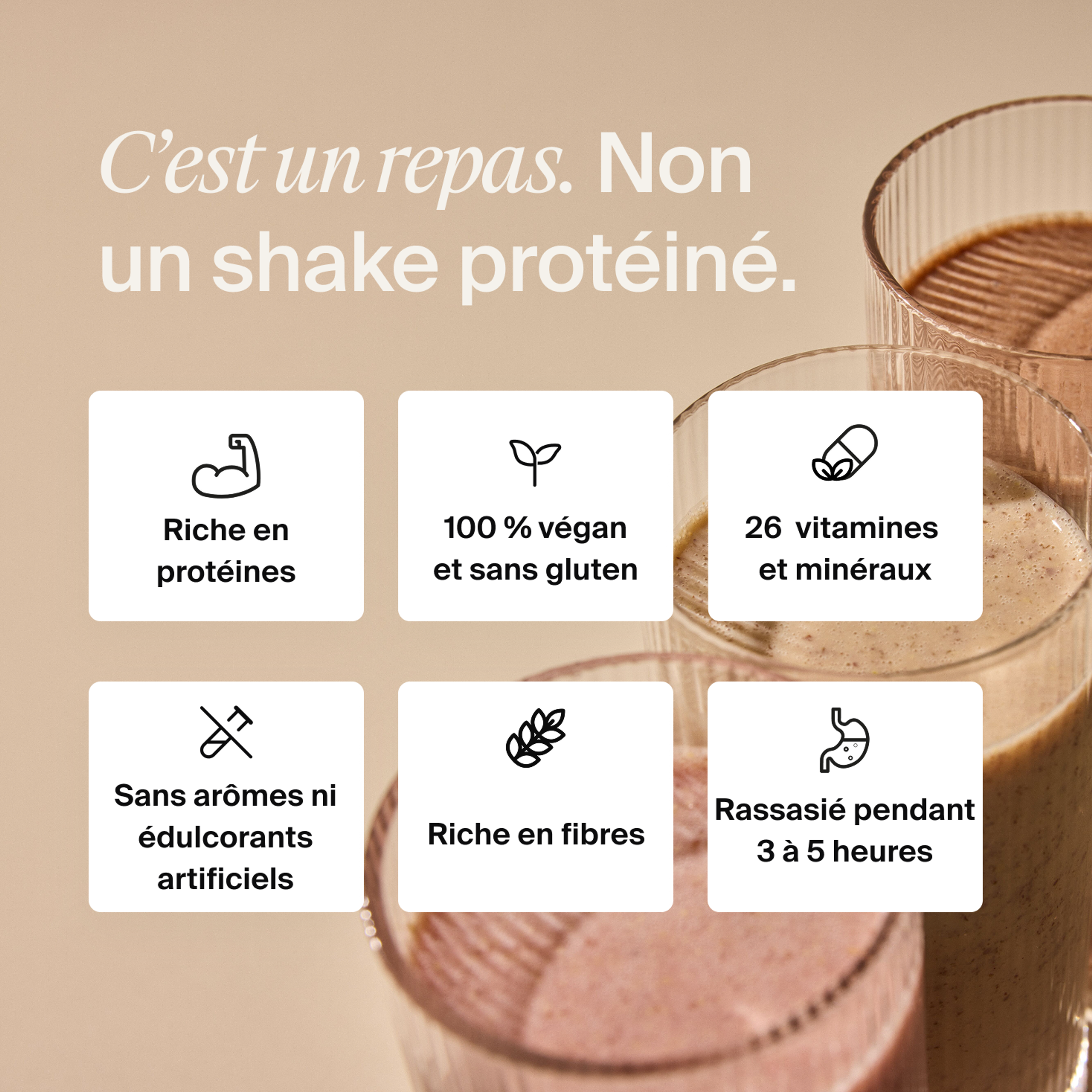 Infographie en français présentant les avantages des repas Huel : riche en protéines, 100 % végan et sans gluten, vitamines et minéraux, riche en fibres et effet rassasiant longue durée, sur fond de verres de shake crémeux.
