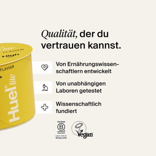 Ein Pot Huel Lite Ramen neben verschiedenen Hinweisen und Logos