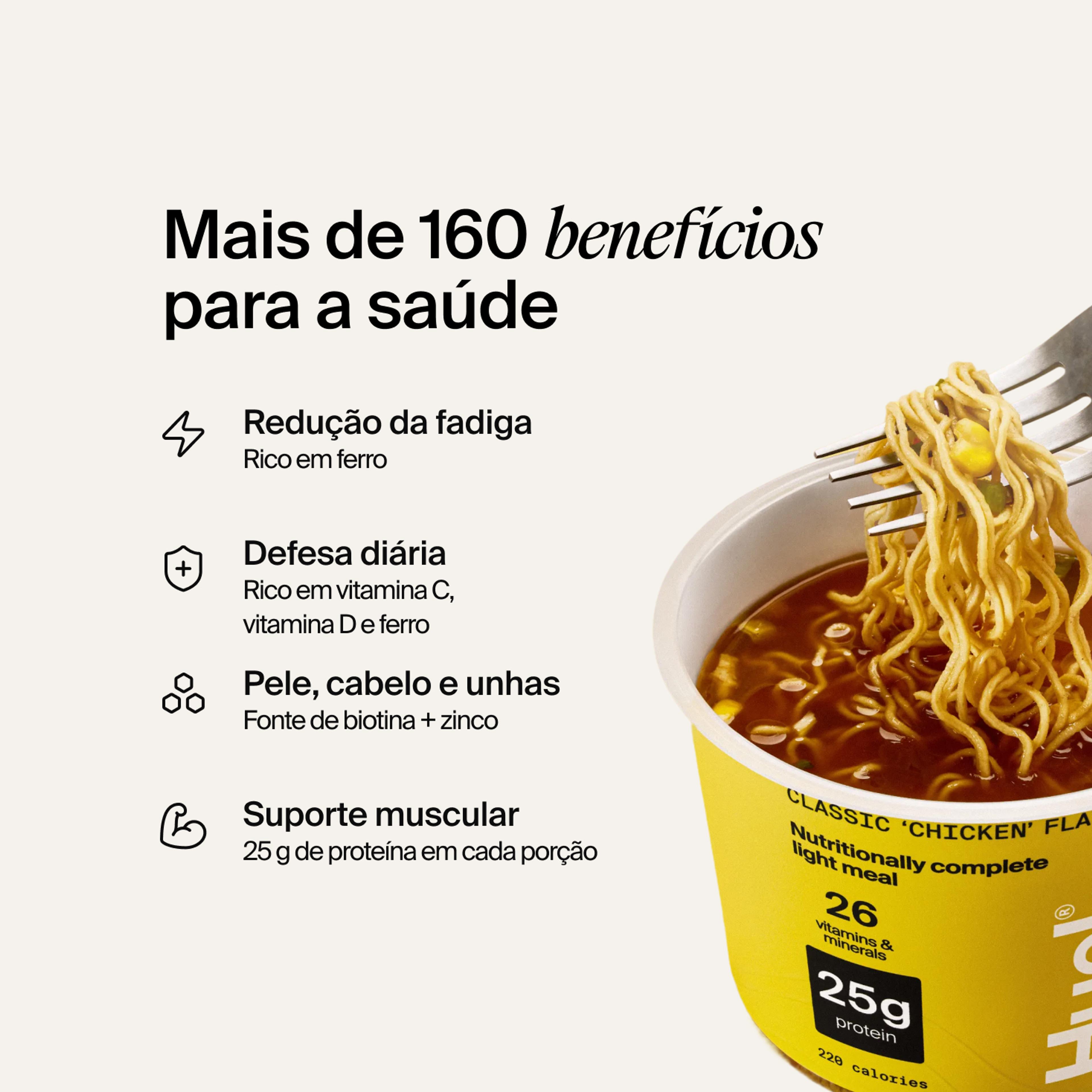 Um recipiente aberto de Huel Lite Ramen sobre um fundo de cor neutra com os benefícios listados