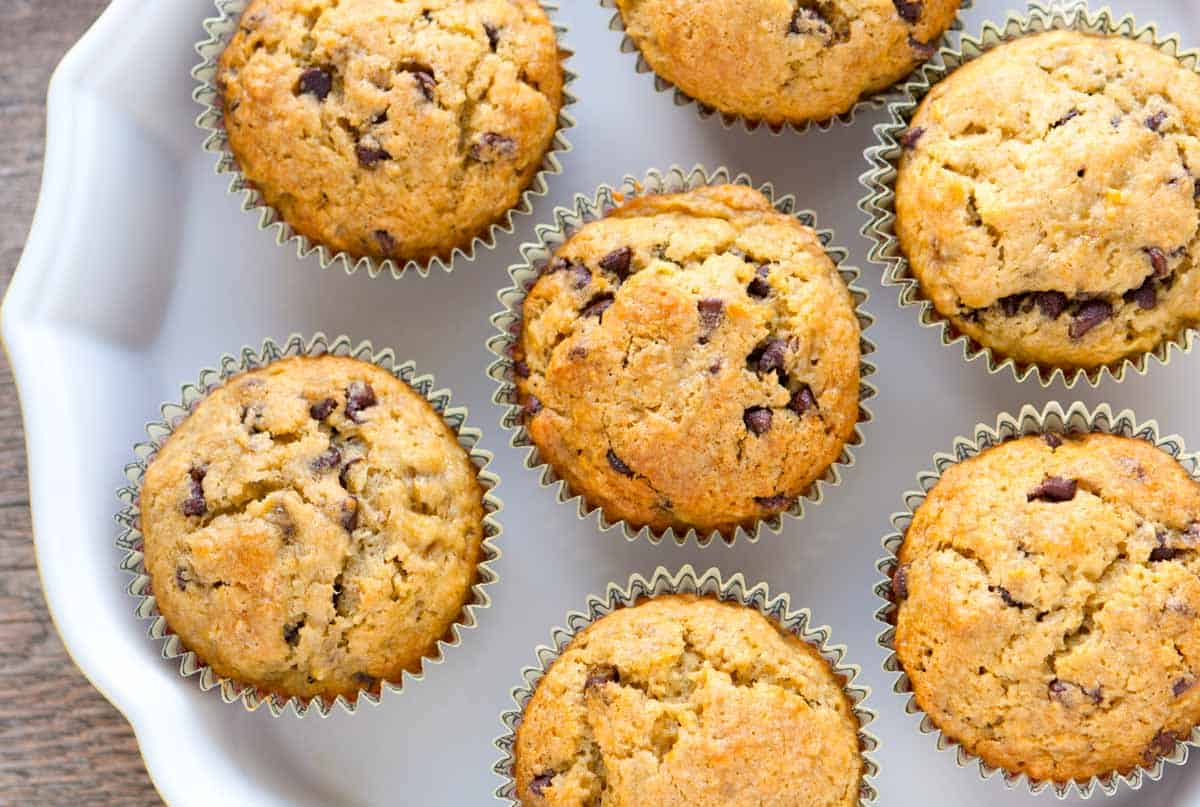 Batch of 7 chocolate and banana muffins in a circle