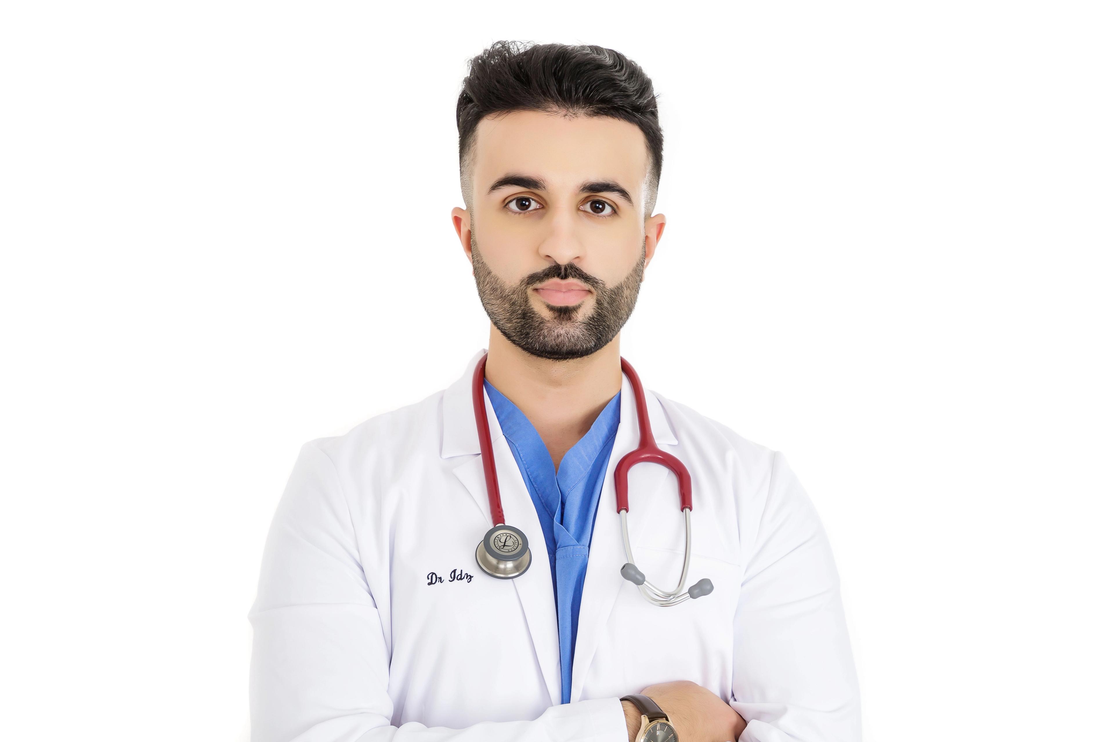 Headshot of Dr Idrees Mughal